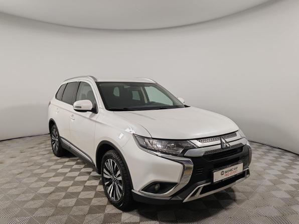 Mitsubishi Outlander III Рестайлинг 2 с пробегом 2018 года, цена 1 929 000 рублей, 162007 км, внедорожник, Автокод Объявления