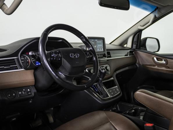 Hyundai Grand Starex I Рестайлинг 2 с пробегом 2018 года, цена 3 638 000 рублей, 108001 км, минивэн, Автокод Объявления