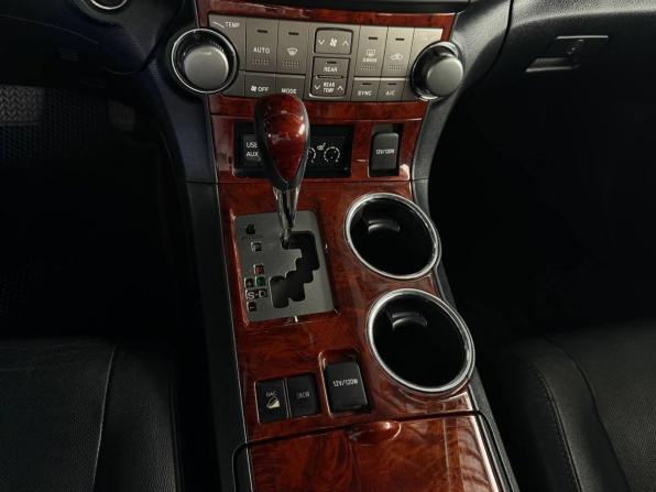 Toyota Highlander II (XU40) Рестайлинг с пробегом 2011 года, цена 2 100 000 рублей, 211897 км, внедорожник, Автокод Объявления
