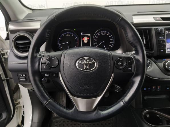 Toyota RAV4 IV (XA40) Рестайлинг с пробегом 2018 года, цена 2 600 000 рублей, 71000 км, внедорожник, Автокод Объявления