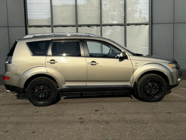Mitsubishi Outlander II с пробегом 2007 года, цена 839 000 рублей, 256073 км, внедорожник, Автокод Объявления