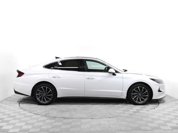 Hyundai Sonata VIII (DN8) с пробегом 2020 года, цена 2 849 900 рублей, 70145 км, седан, Автокод Объявления