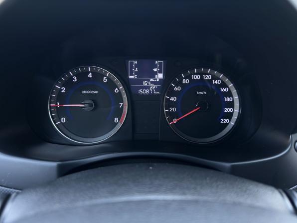 Hyundai Solaris I Рестайлинг с пробегом 2015 года, цена 940 000 рублей, 150871 км, хэтчбек, Автокод Объявления