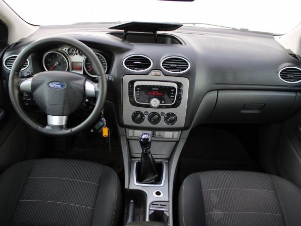 Ford Focus II Рестайлинг с пробегом 2010 года, цена 429 000 рублей, 213685 км, седан, Автокод Объявления