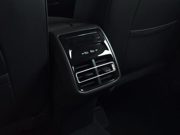 Volkswagen Tiguan III (China Market) с пробегом 2026 года, цена 4 734 995 рублей, 100 км, внедорожник, Автокод Объявления
