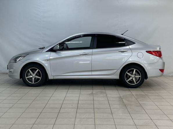 Hyundai Solaris I Рестайлинг с пробегом 2015 года, цена 920 000 рублей, 131299 км, седан, Автокод Объявления