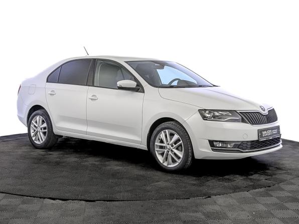 Skoda Rapid I Рестайлинг с пробегом 2018 года, цена 1 310 000 рублей, 117253 км, лифтбек, Автокод Объявления