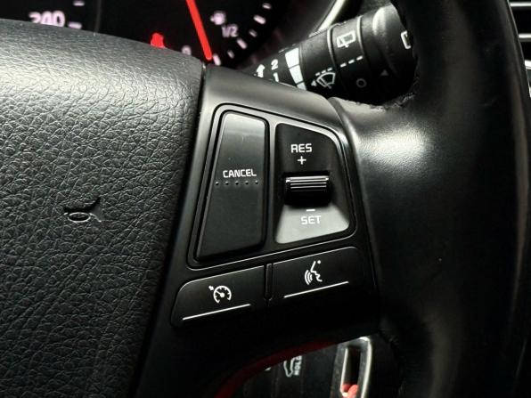 Kia Sorento II Рестайлинг с пробегом 2018 года, цена 1 949 000 рублей, 138000 км, внедорожник, Автокод Объявления