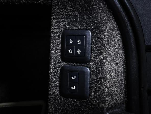 Land Rover Range Rover IV Рестайлинг с пробегом 2018 года, цена 6 000 000 рублей, 206367 км, внедорожник, Автокод Объявления