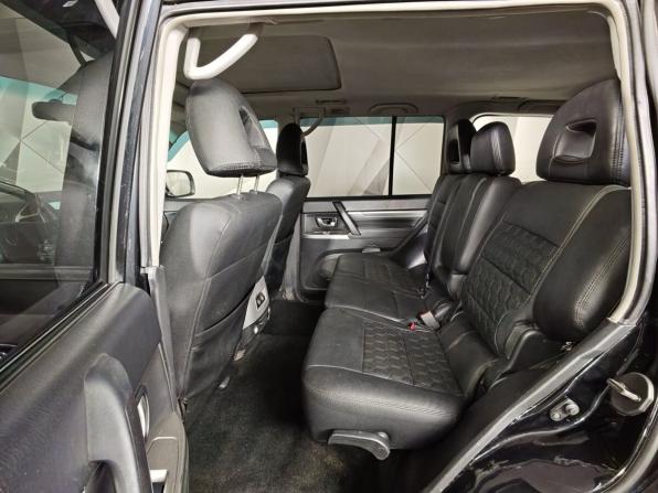 Mitsubishi Pajero III Рестайлинг с пробегом 2005 года, цена 847 000 рублей, 308784 км, внедорожник, Автокод Объявления