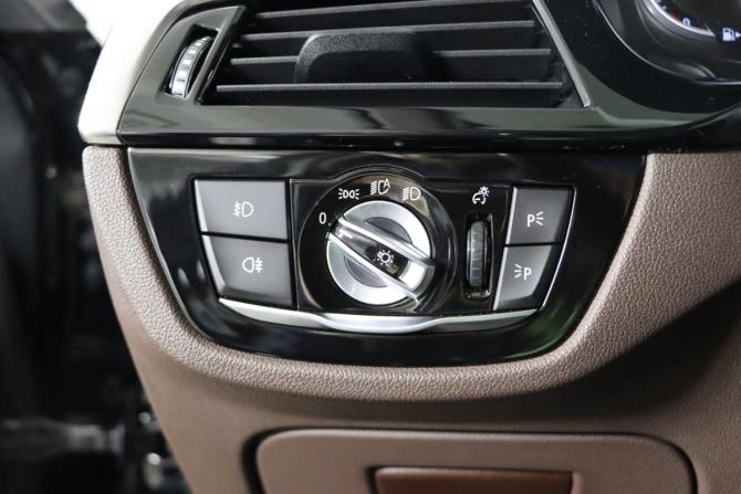 BMW 5 серии VII (G30/G31/G38) с пробегом 2018 года, цена 3 439 990 рублей, 195253 км, седан, Автокод Объявления