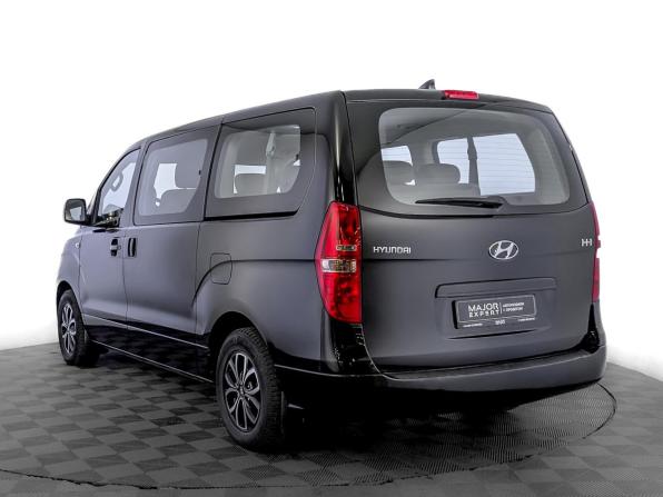 Hyundai H-1 II Рестайлинг 2 с пробегом 2019 года, цена 3 185 000 рублей, 74333 км, минивэн, Автокод Объявления