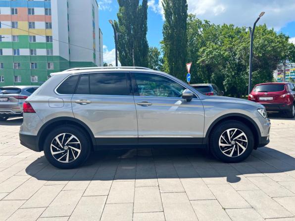 Volkswagen Tiguan II с пробегом 2018 года, цена 2 824 500 рублей, 111847 км, внедорожник, Автокод Объявления