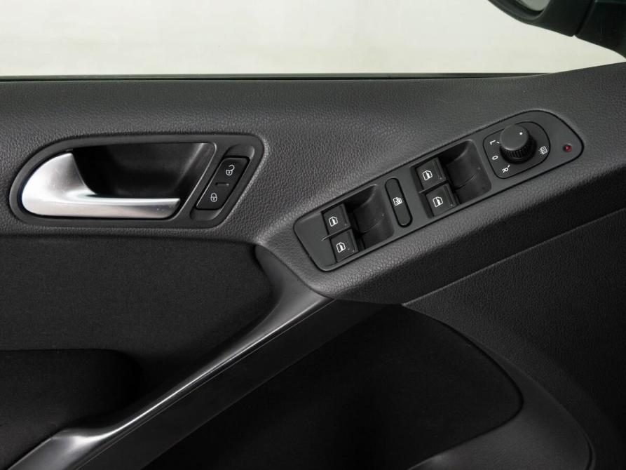 Volkswagen Tiguan I Рестайлинг Казань  - изображение 16