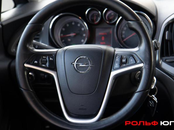 Opel Astra J с пробегом 2011 года, цена 598 000 рублей, 165011 км, хэтчбек, Автокод Объявления