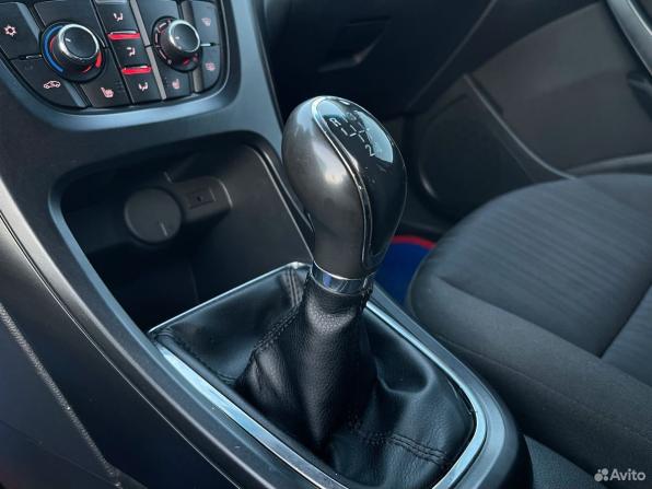 Opel Astra J с пробегом 2012 года, цена 619 000 рублей, 131037 км, хэтчбек, Автокод Объявления