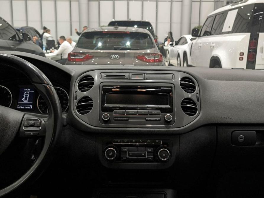 Volkswagen Tiguan I Рестайлинг Казань  - изображение 18