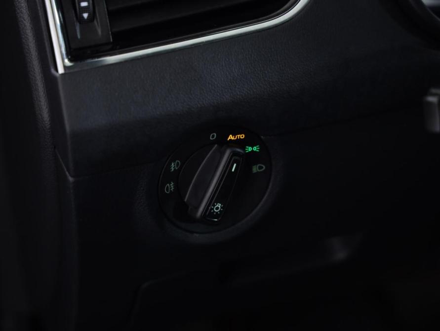Skoda Octavia III (A7) Рестайлинг Санкт-Петербург  - изображение 19