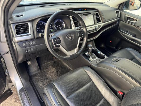 Toyota Highlander III (XU50) Рестайлинг с пробегом 2018 года, цена 3 779 000 рублей, 42688 км, внедорожник, Автокод Объявления