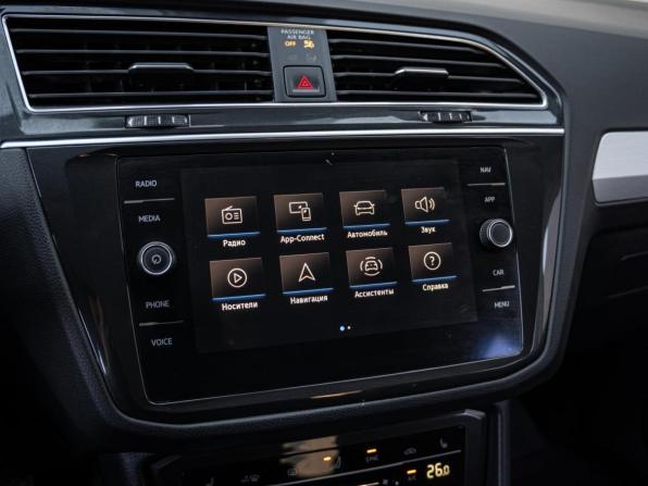 Volkswagen Tiguan II Рестайлинг с пробегом 2021 года, цена 2 650 000 рублей, 88519 км, внедорожник, Автокод Объявления