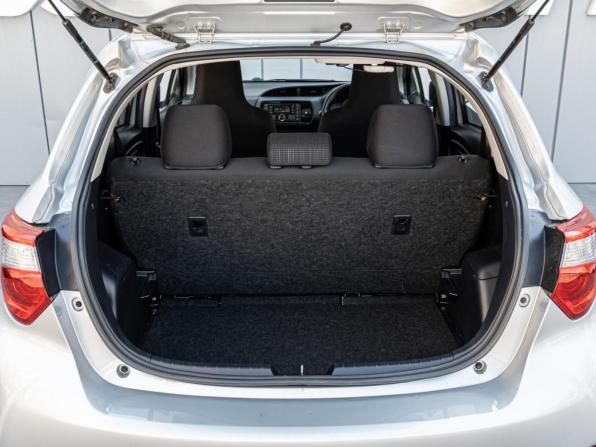 Toyota Vitz III (XP130) Рестайлинг 2 с пробегом 2019 года, цена 1 020 000 рублей, 114104 км, хэтчбек, Автокод Объявления