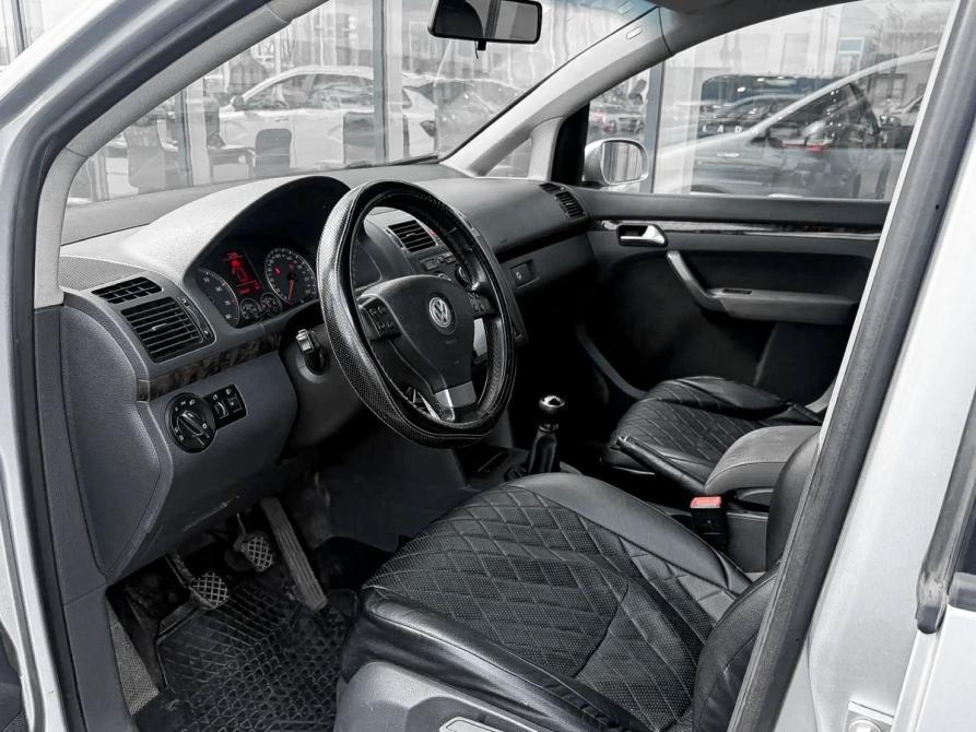 Volkswagen Touran I Рестайлинг Курган  - изображение 10