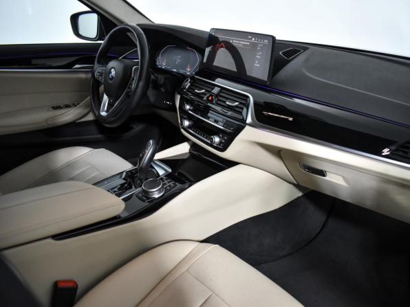 BMW 5 серии VII (G30/G31/G38) Рестайлинг с пробегом 2021 года, цена 4 390 000 рублей, 45689 км, седан, Автокод Объявления