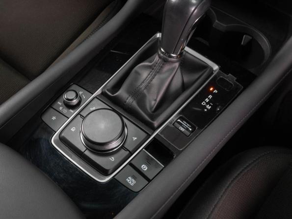 Mazda 3 IV (BP) с пробегом 2021 года, цена 1 879 000 рублей, 76294 км, хэтчбек, Автокод Объявления