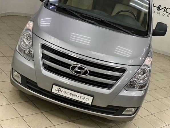 Hyundai H-1 II Рестайлинг с пробегом 2016 года, цена 2 120 000 рублей, 196321 км, минивэн, Автокод Объявления