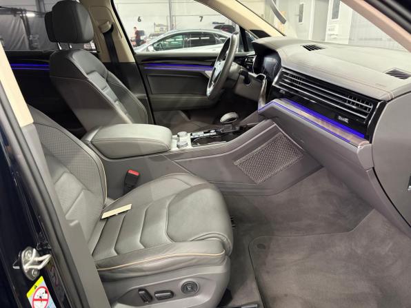 Volkswagen Touareg III с пробегом 2019 года, цена 5 397 000 рублей, 28395 км, внедорожник, Автокод Объявления