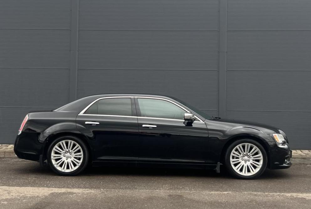 Chrysler 300C II Красноярск  - изображение 4