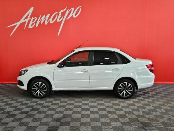 Lada (ВАЗ) Granta I Рестайлинг с пробегом 2023 года, цена 899 000 рублей, 39265 км, седан, Автокод Объявления