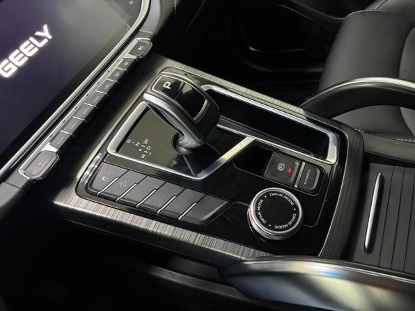 Geely Atlas Pro с пробегом 2022 года, цена 1 899 000 рублей, 65000 км, внедорожник, Автокод Объявления