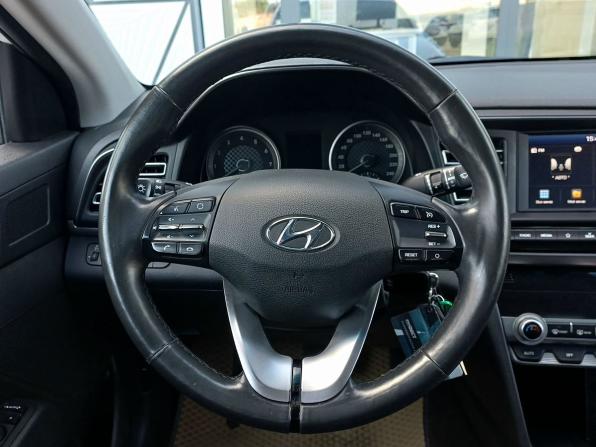 Hyundai Elantra VI (AD) Рестайлинг с пробегом 2019 года, цена 1 529 000 рублей, 145703 км, седан, Автокод Объявления