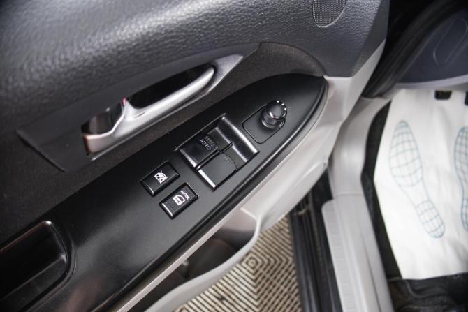 Suzuki SX4 I (Classic) Рестайлинг с пробегом 2014 года, цена 999 000 рублей, 247780 км, хэтчбек, Автокод Объявления