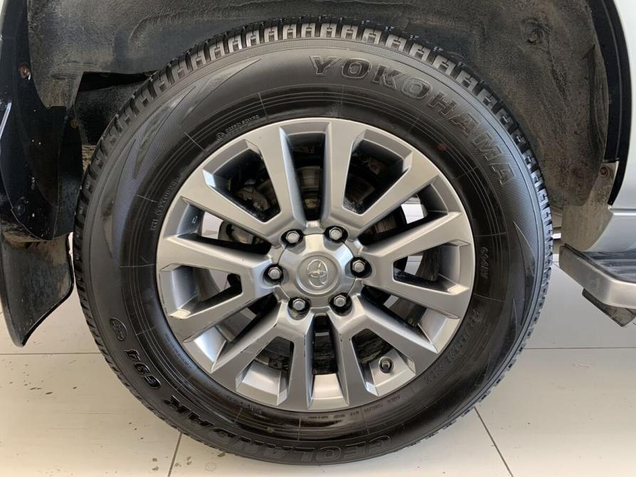 Toyota Land Cruiser Prado 150 Series Рестайлинг 3 Екатеринбург  - изображение 29