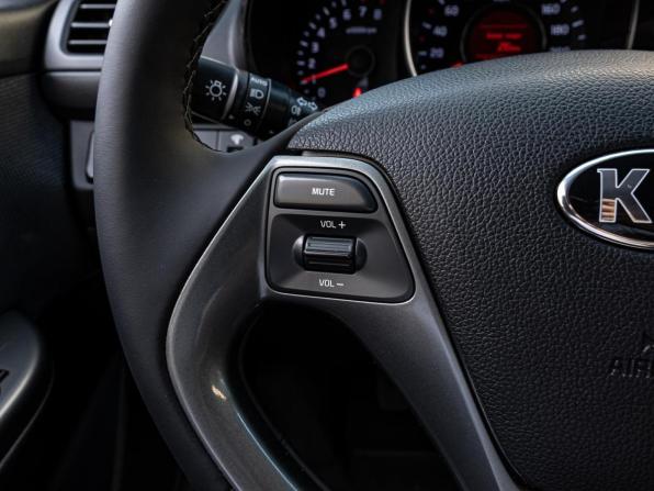 Kia Rio III Рестайлинг с пробегом 2016 года, цена 1 195 000 рублей, 118614 км, седан, Автокод Объявления