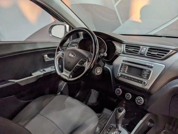 Kia Rio III Рестайлинг с пробегом 2016 года, цена 825 000 рублей, 112000 км, седан, Автокод Объявления