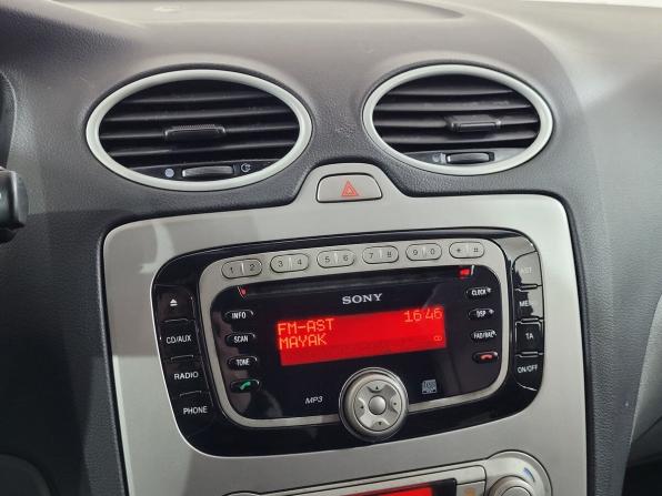 Ford Focus II Рестайлинг с пробегом 2011 года, цена 570 000 рублей, 220904 км, универсал, Автокод Объявления