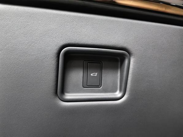 Land Rover Range Rover Sport III с пробегом 2024 года, цена 16 999 000 рублей, 20153 км, внедорожник, Автокод Объявления