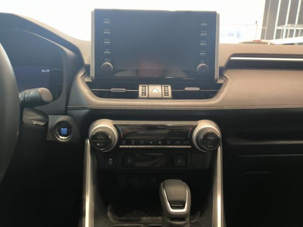 Toyota RAV4 V (XA50) с пробегом 2021 года, цена 3 720 000 рублей, 69313 км, внедорожник, Автокод Объявления