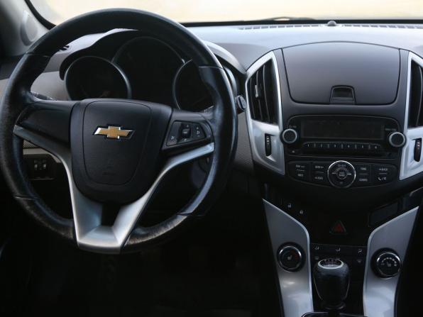 Chevrolet Cruze I Рестайлинг с пробегом 2013 года, цена 589 000 рублей, 225000 км, хэтчбек, Автокод Объявления