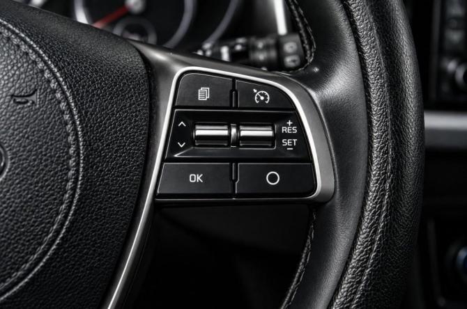 Kia Sorento III Prime Рестайлинг с пробегом 2020 года, цена 3 299 000 рублей, 105000 км, внедорожник, Автокод Объявления