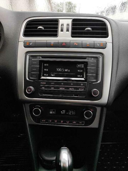 Volkswagen Polo V Рестайлинг Санкт-Петербург  - изображение 18