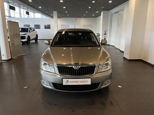 Skoda Octavia II (A5) Рестайлинг с пробегом 2013 года, цена 900 000 рублей, 185535 км, лифтбек, Автокод Объявления