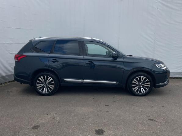 Mitsubishi Outlander III Рестайлинг 3 с пробегом 2019 года, цена 2 649 000 рублей, 40250 км, внедорожник, Автокод Объявления