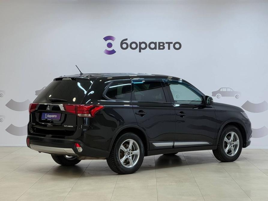 Mitsubishi Outlander III Рестайлинг 2 Ставрополь  - изображение 3
