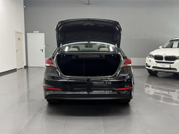 Hyundai Elantra VI (AD) с пробегом 2017 года, цена 1 580 000 рублей, 115696 км, седан, Автокод Объявления