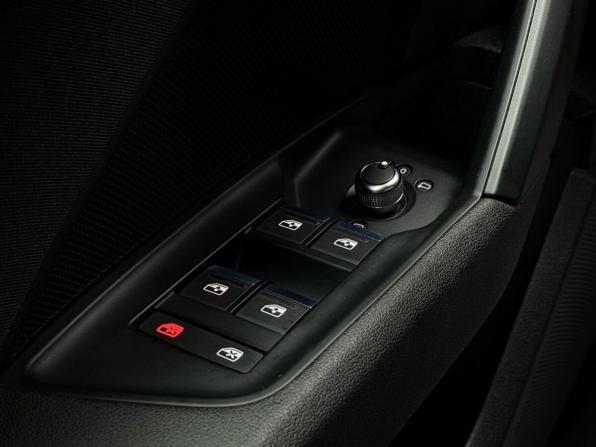 Audi A3 IV (8Y) с пробегом 2021 года, цена 2 799 000 рублей, 56058 км, седан, Автокод Объявления
