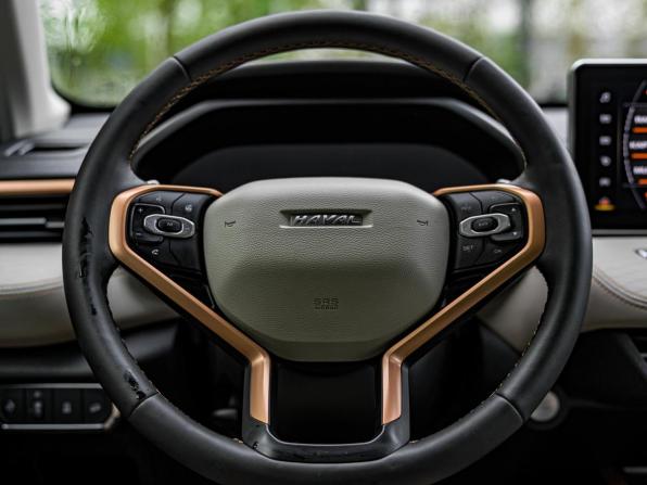 Haval Jolion I с пробегом 2023 года, цена 1 870 000 рублей, 44370 км, внедорожник, Автокод Объявления